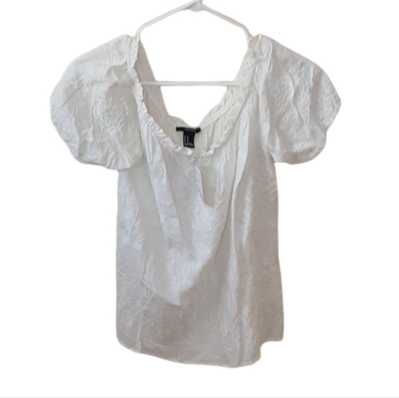 Forever 21 Tops - FOREVER 21 Off White Cream Blouse